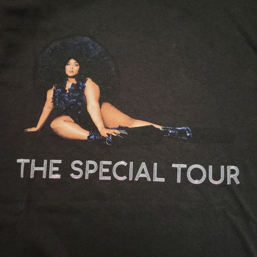Lizzo The Special Show T Shirt Size Sm Small